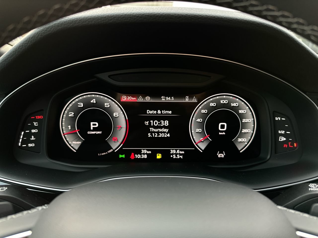 2025 Audi Q8 55 Progressiv, Vancouver, Cash
