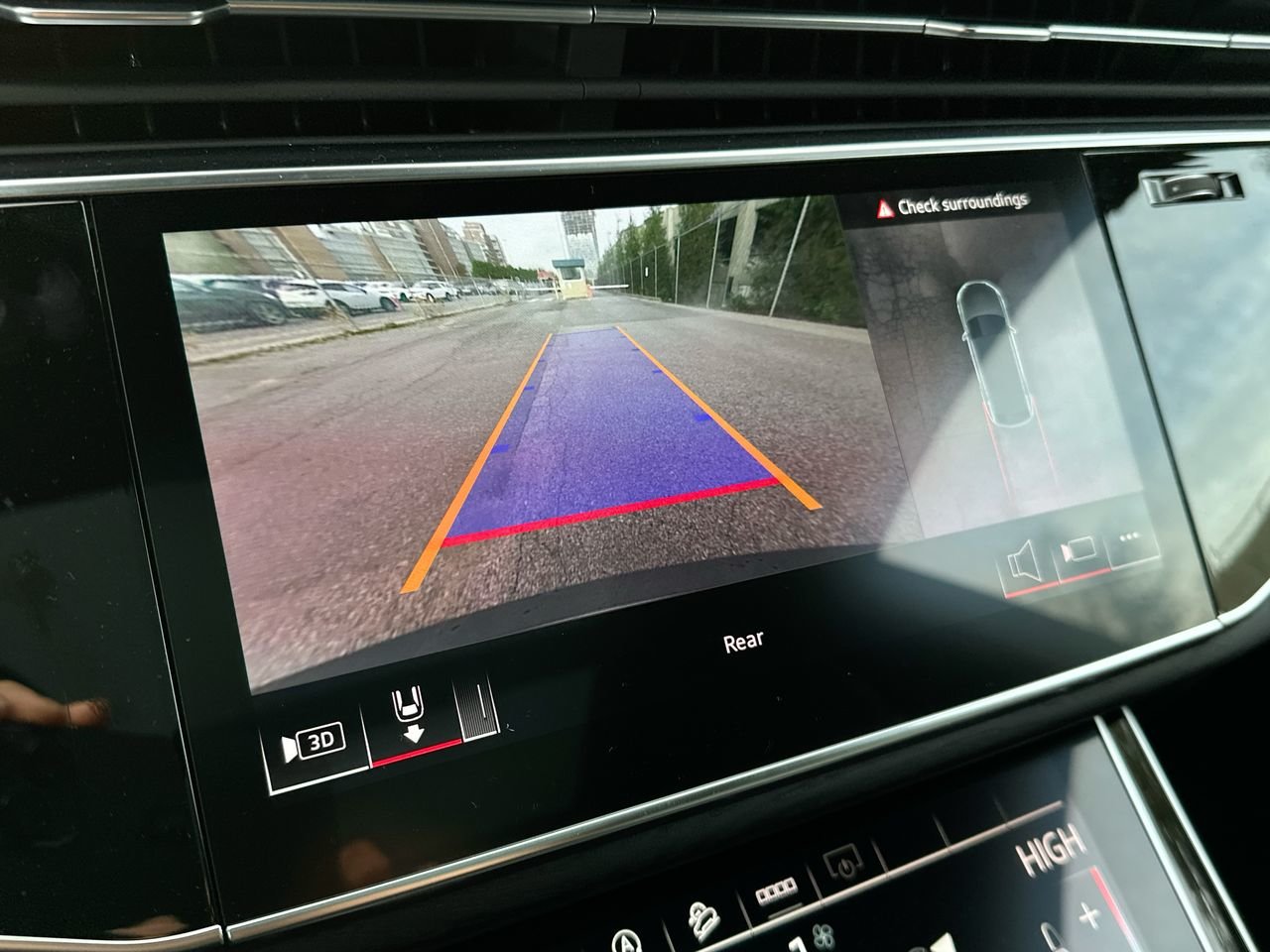 2025 Audi Q8 55 Progressiv, Vancouver, Cash