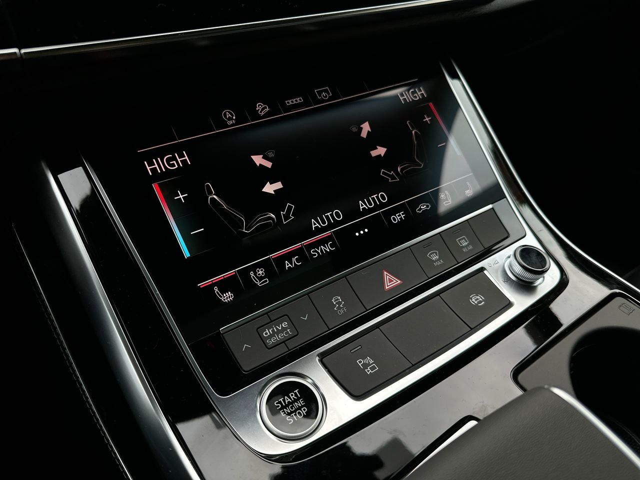 2025 Audi Q8 55 Progressiv, Vancouver, Cash
