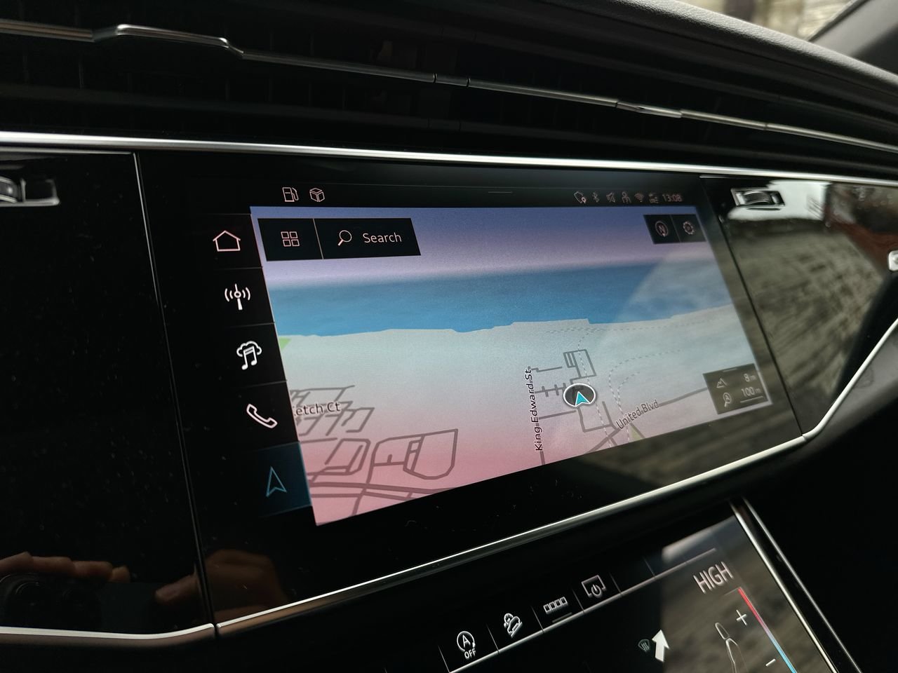 2025 Audi Q8 55 Progressiv, Vancouver, Cash