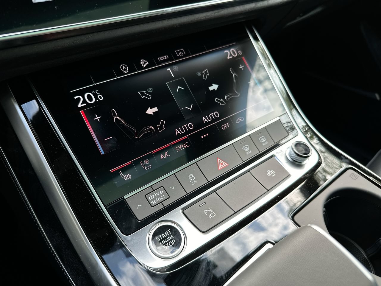 2025 Audi Q8 55 Progressiv, Vancouver, Cash