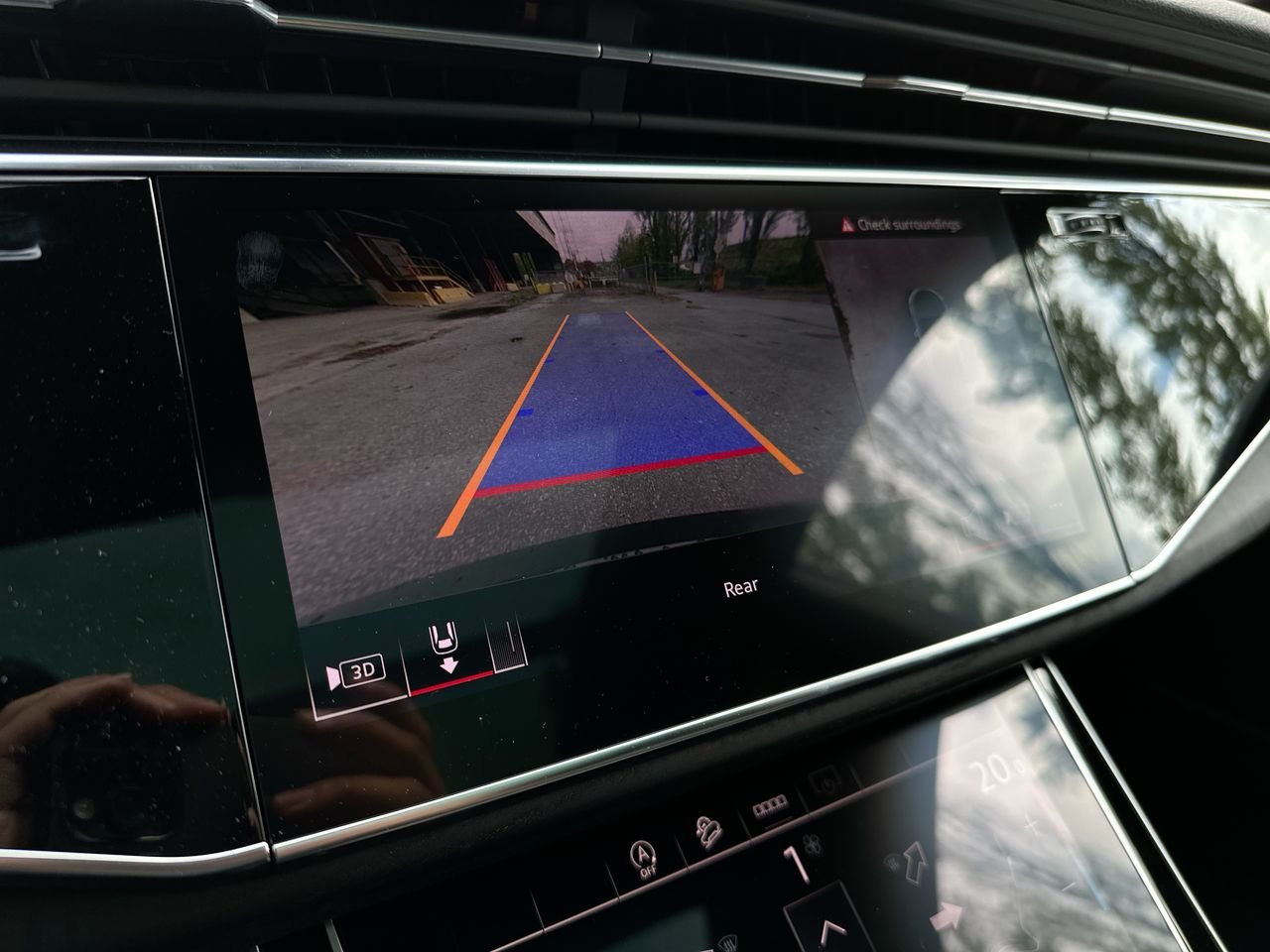 2025 Audi Q8 55 Progressiv, Vancouver, Cash