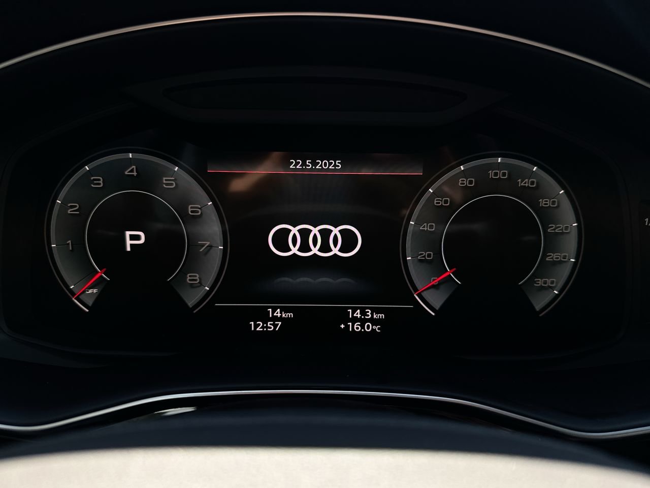 2025 Audi Q8 55 Progressiv, Vancouver, Cash