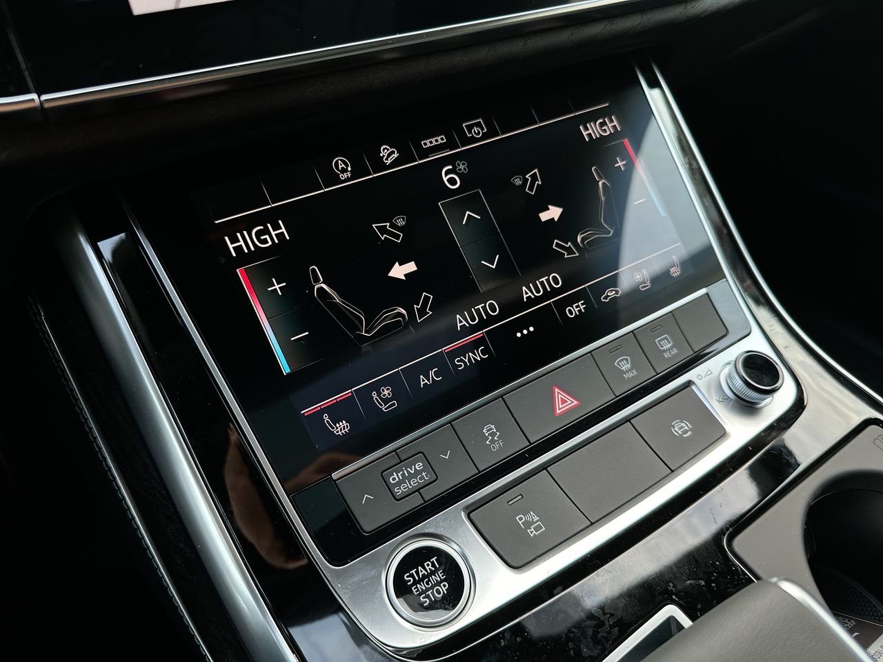 2025 Audi Q8 55 Progressiv, Vancouver, Cash