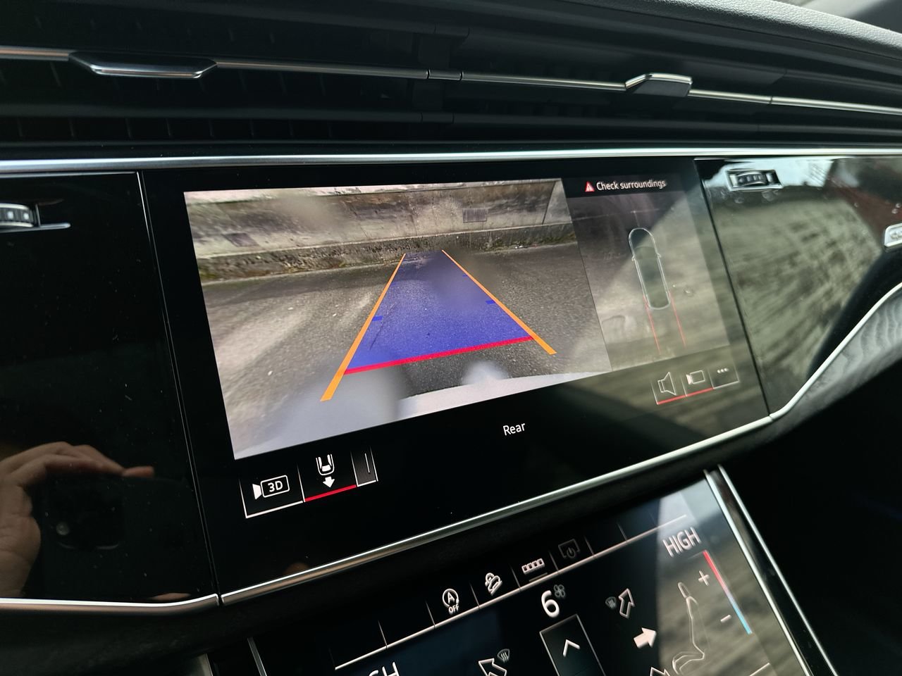 2025 Audi Q8 55 Progressiv, Vancouver, Cash