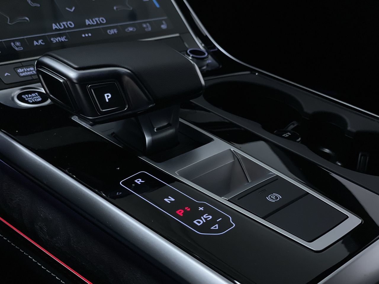 2025 Audi Q8 55 Progressiv, 温哥华, 全款车