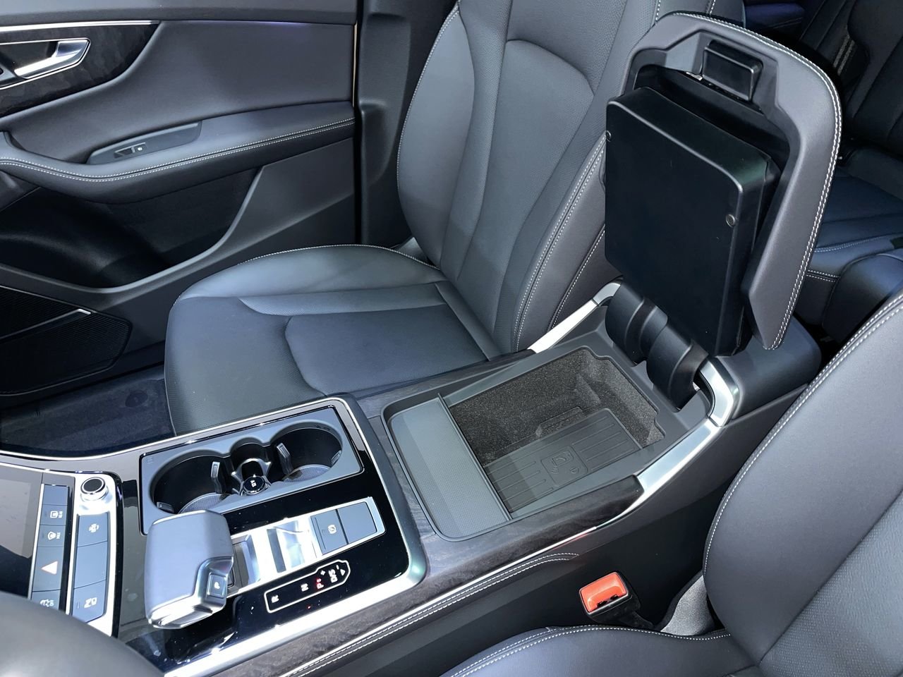 2025 Audi Q8 55 Progressiv, 温哥华, 全款车