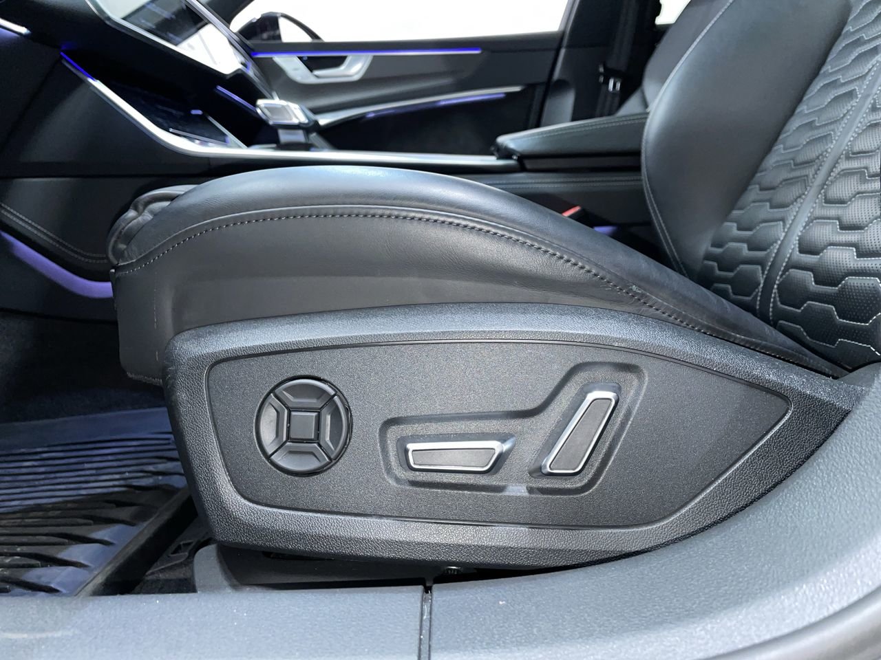 2021 Audi RS 6 Avant 4.0T, 温哥华, 全款车