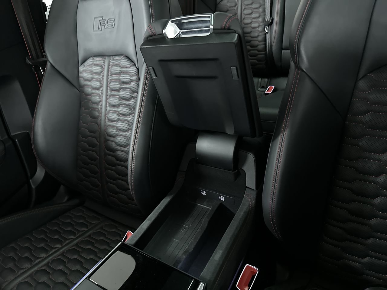 2022 Audi RS 6 Avant 4.0T, Vancouver, Cash