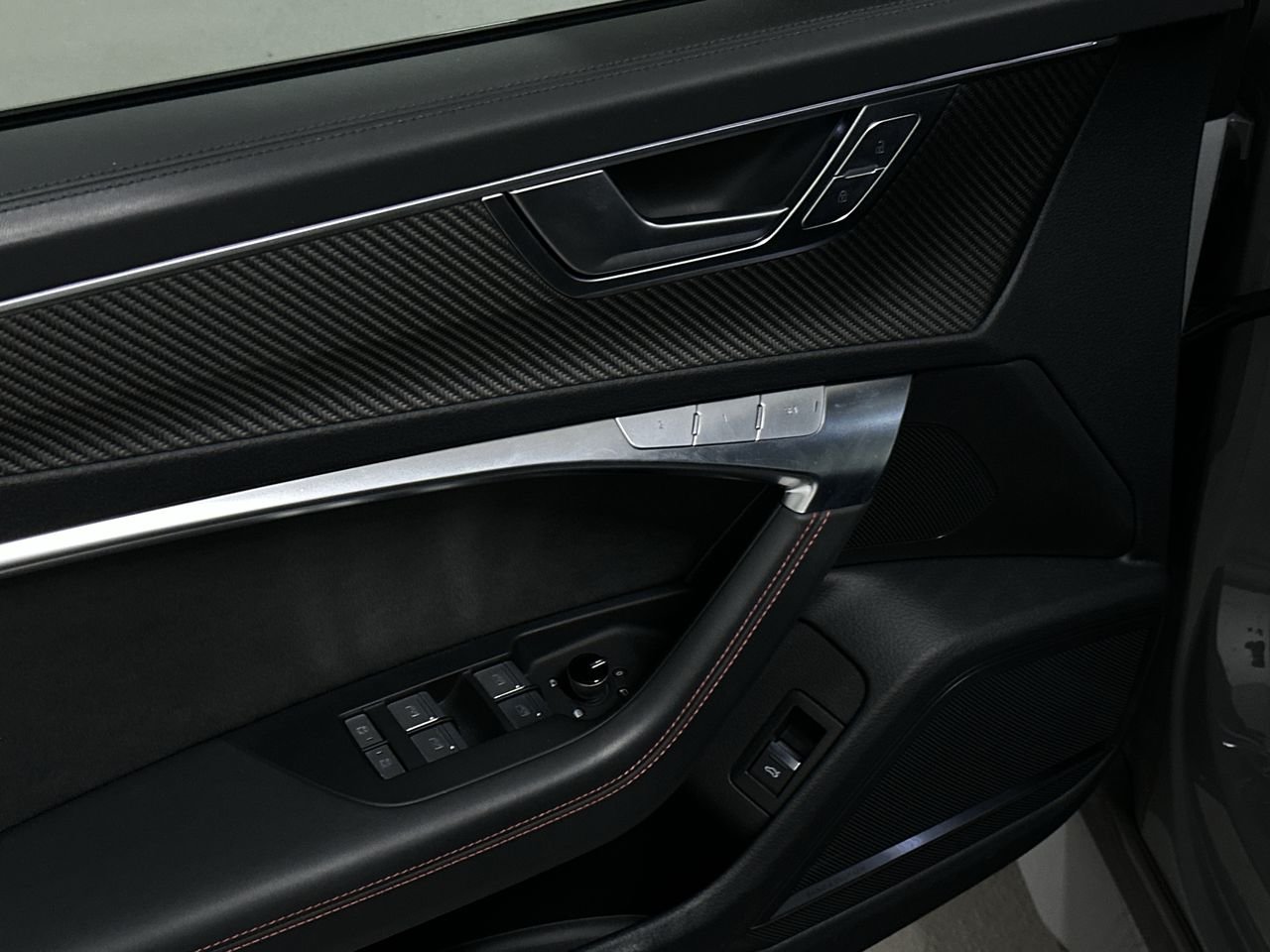 2022 Audi RS 6 Avant 4.0T, Vancouver, Cash