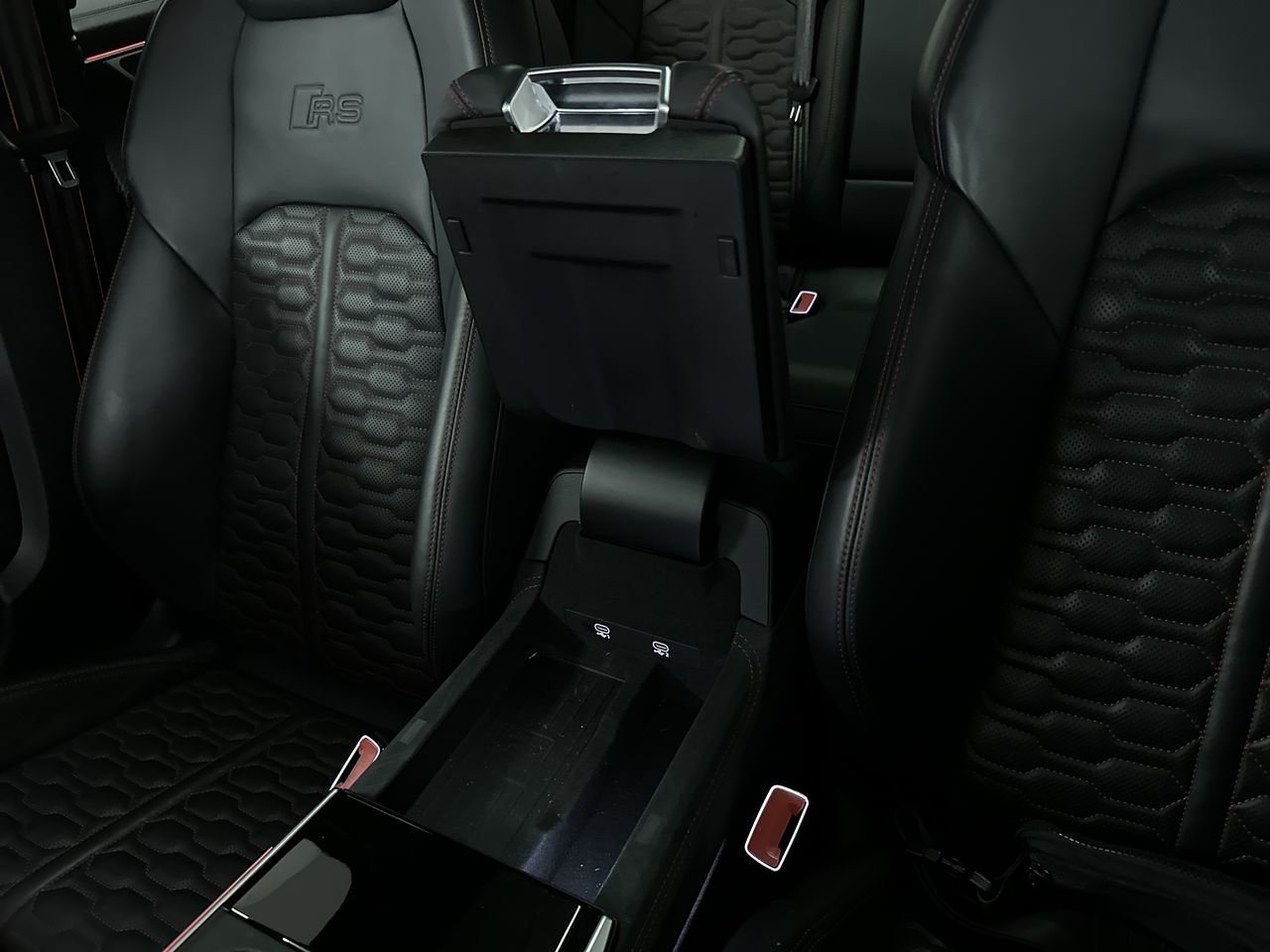 2023 Audi RS 6 Avant 4.0T, Vancouver, Cash