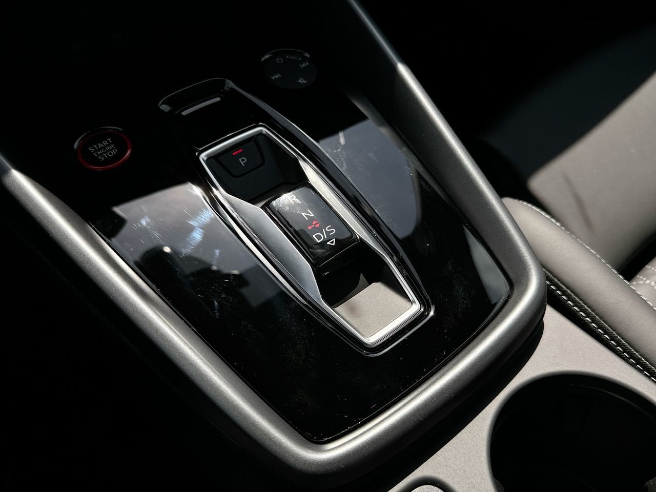 2025 Audi S3 2.0T Progressiv, Vancouver, Cash