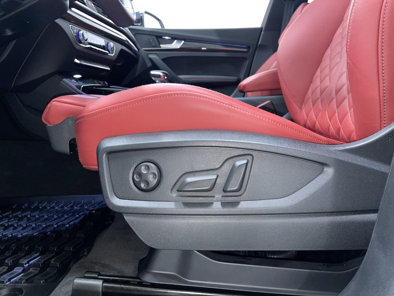 2024 Audi SQ5 3.0T Progressiv, Vancouver, Cash