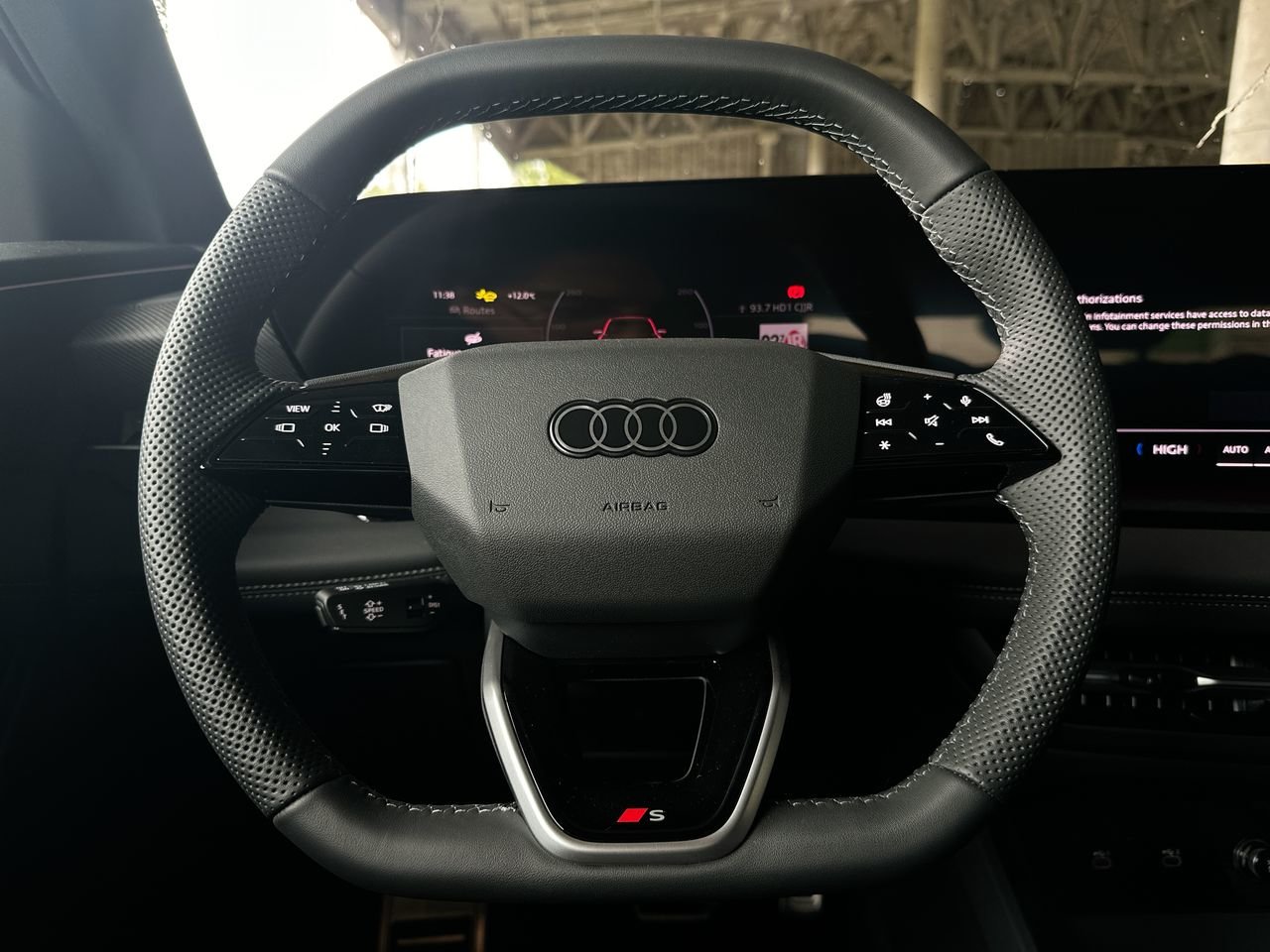 2025 Audi SQ6 e-tron Technik, Vancouver, Cash