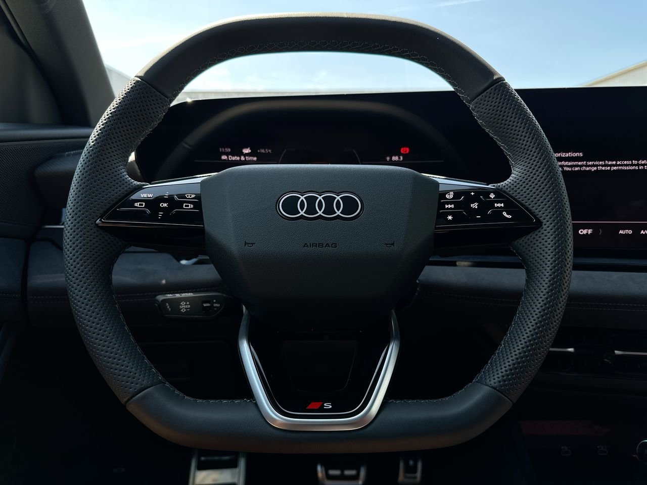 2025 Audi SQ6 e-tron Progressiv, Vancouver, Cash