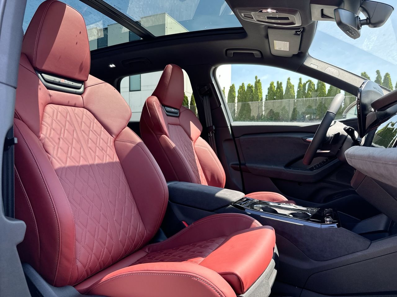 2025 Audi SQ6 e-tron Progressiv, Vancouver, Cash