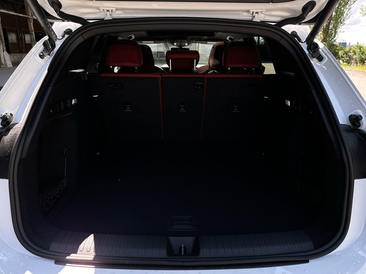 2025 Audi SQ6 e-tron Technik, Vancouver, Cash