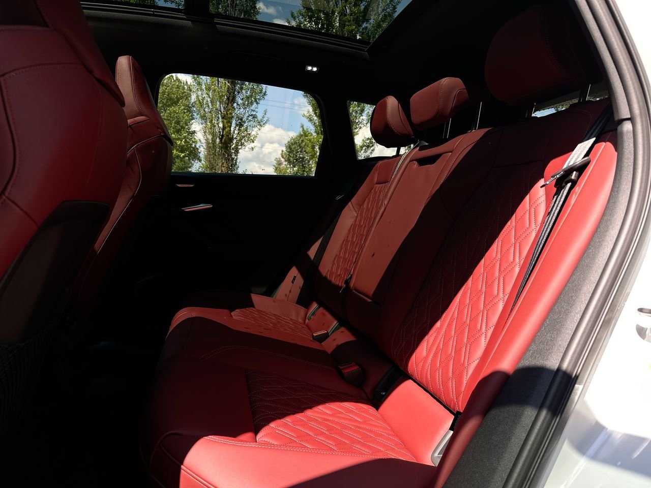 2025 Audi SQ6 e-tron Technik, Vancouver, Cash