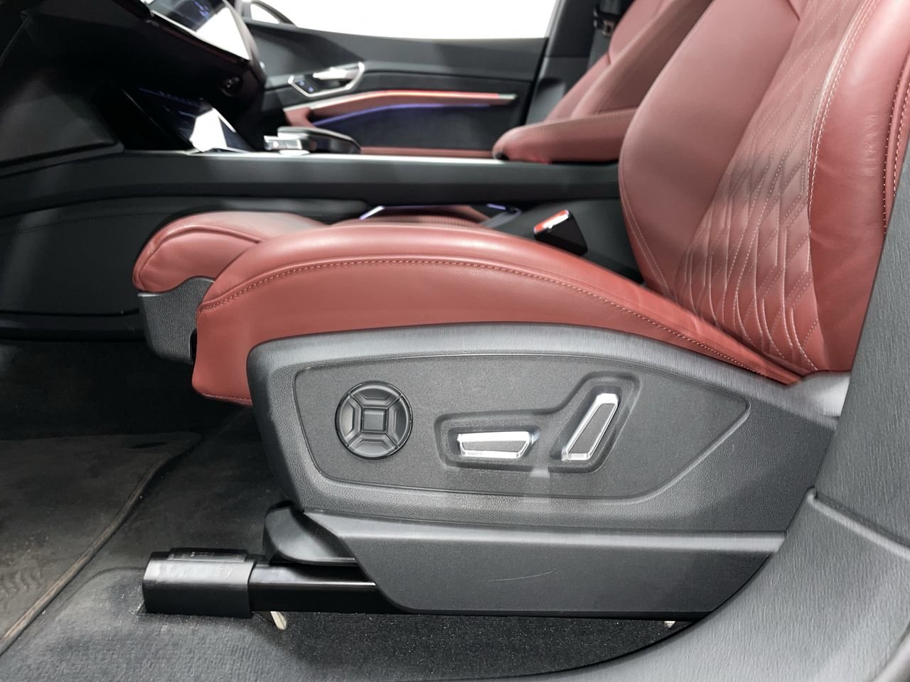2024 Audi SQ8 e-tron Quattro, Vancouver, Cash