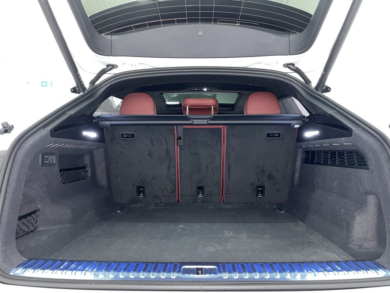 2025 Audi SQ8 4.0T, Vancouver, Cash