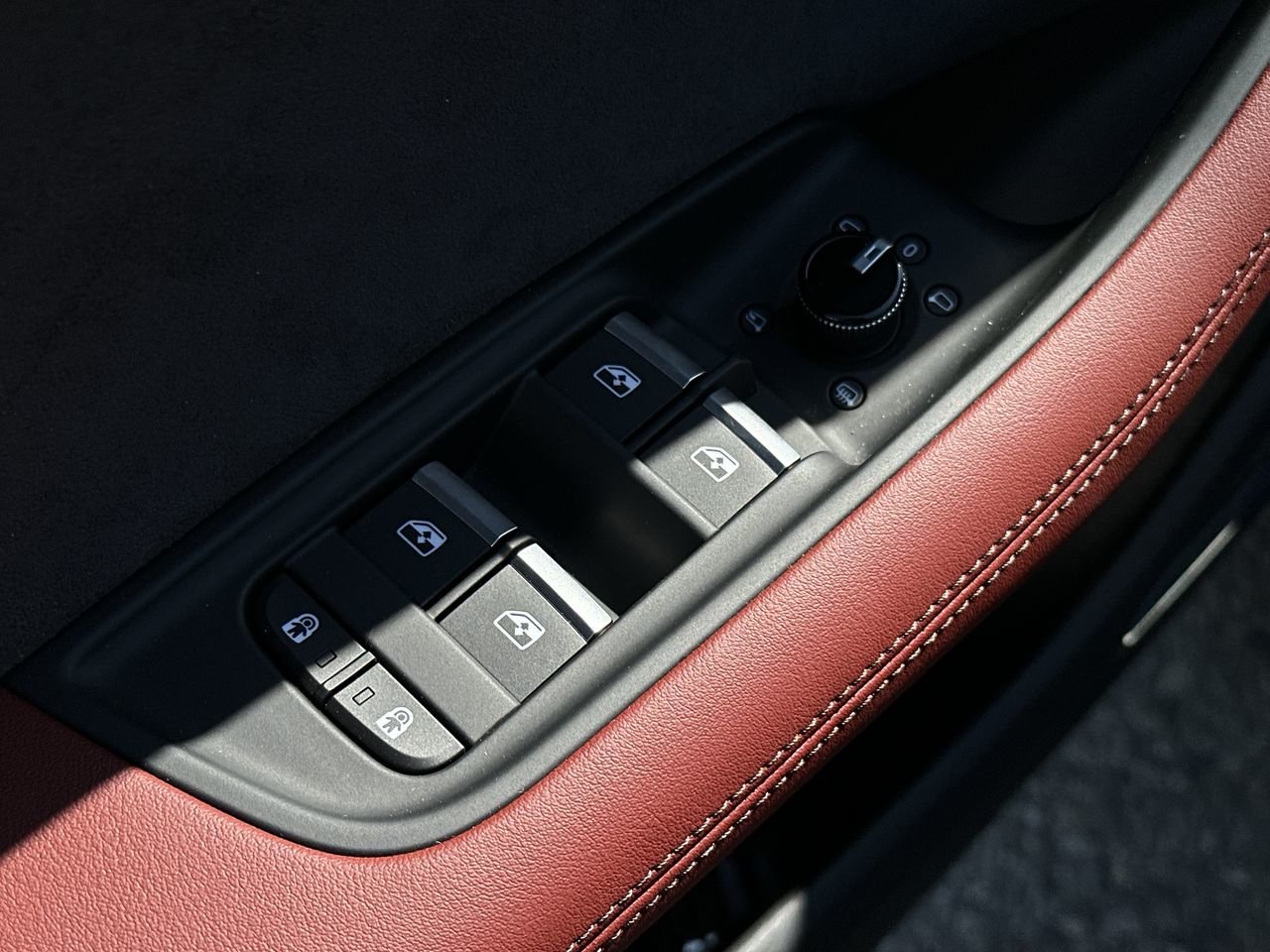 2025 Audi SQ8 4.0T, Vancouver, Cash