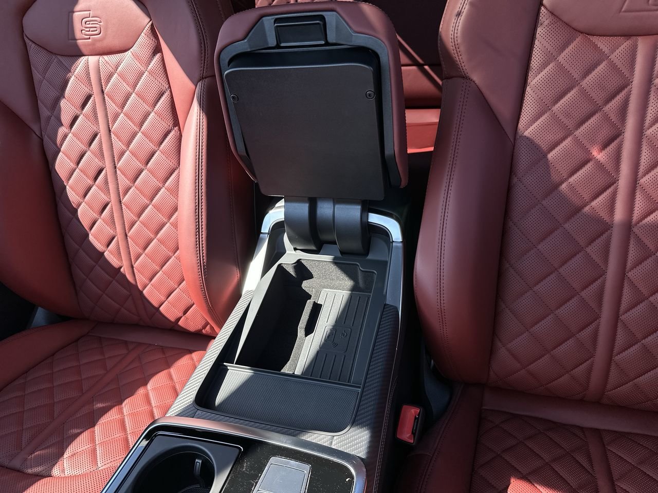 2025 Audi SQ8 4.0T, Vancouver, Cash