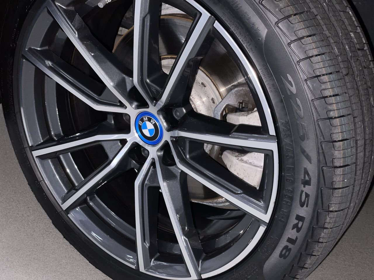 2022 BMW 330e xDrive, Vancouver, Cash