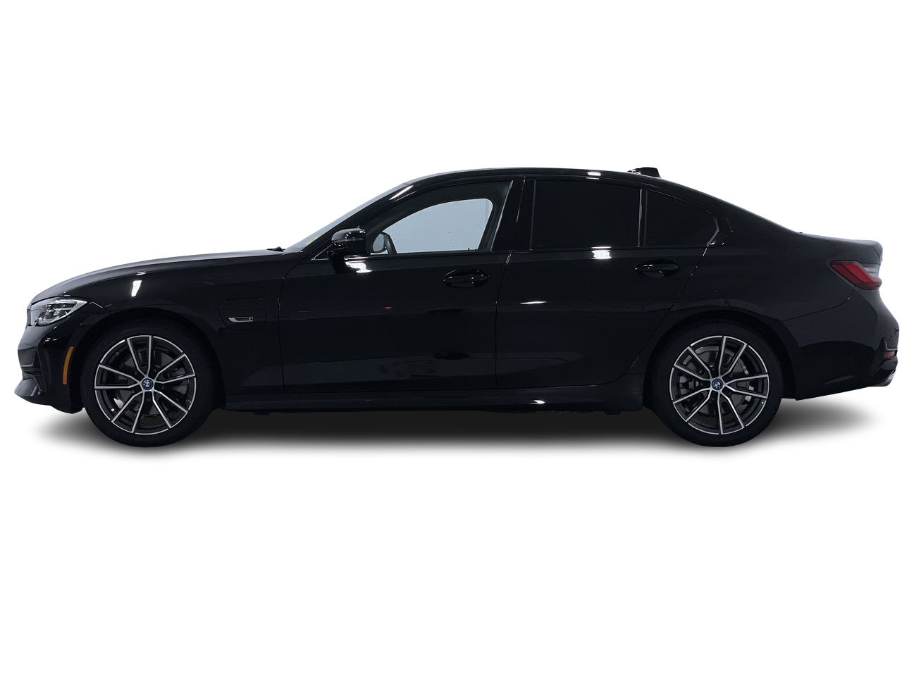 2022 BMW 330e xDrive, Vancouver, Cash