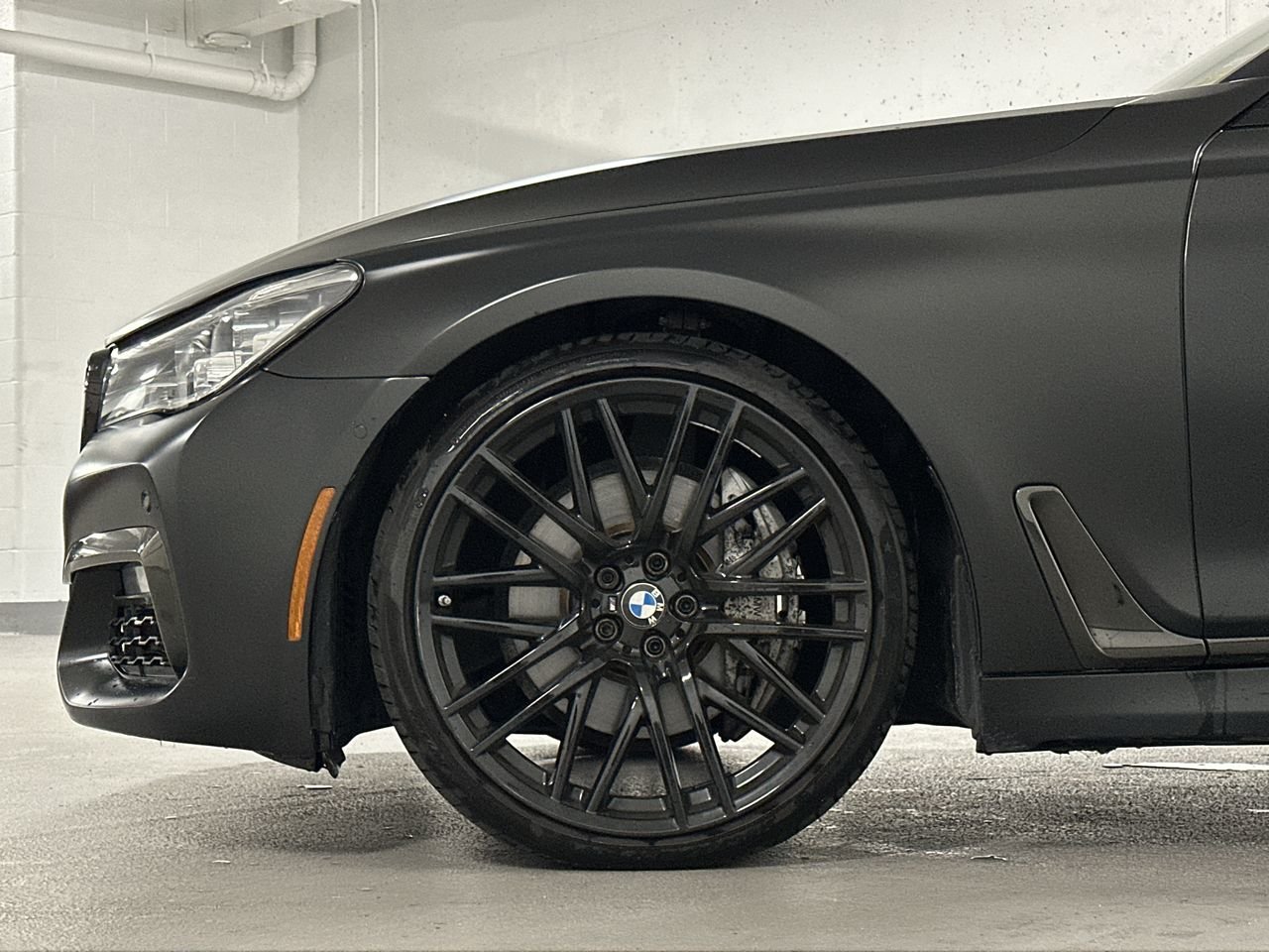 2018 BMW 750i xDrive, 温哥华, 全款车