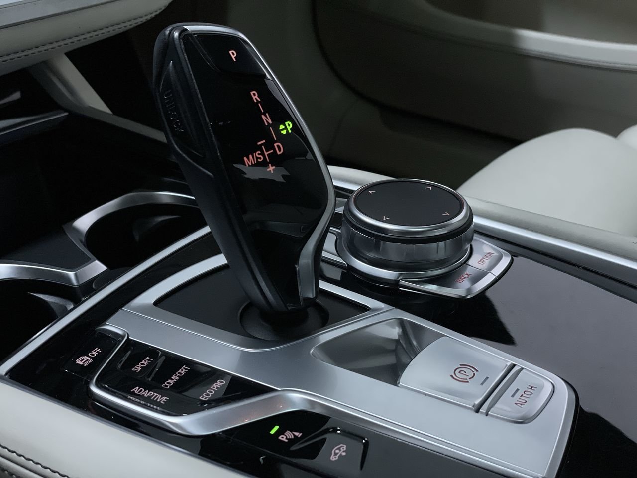 2018 BMW 750i xDrive, Vancouver, Cash