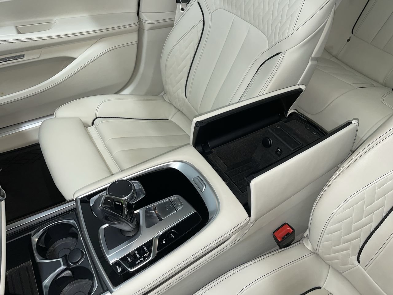 2018 BMW 750i xDrive, Vancouver, Cash
