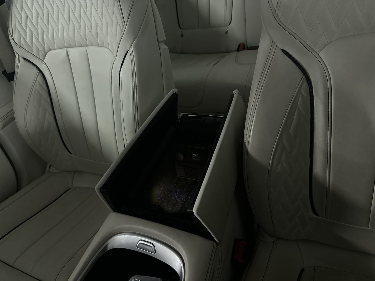 2018 BMW 750i xDrive, Vancouver, Cash