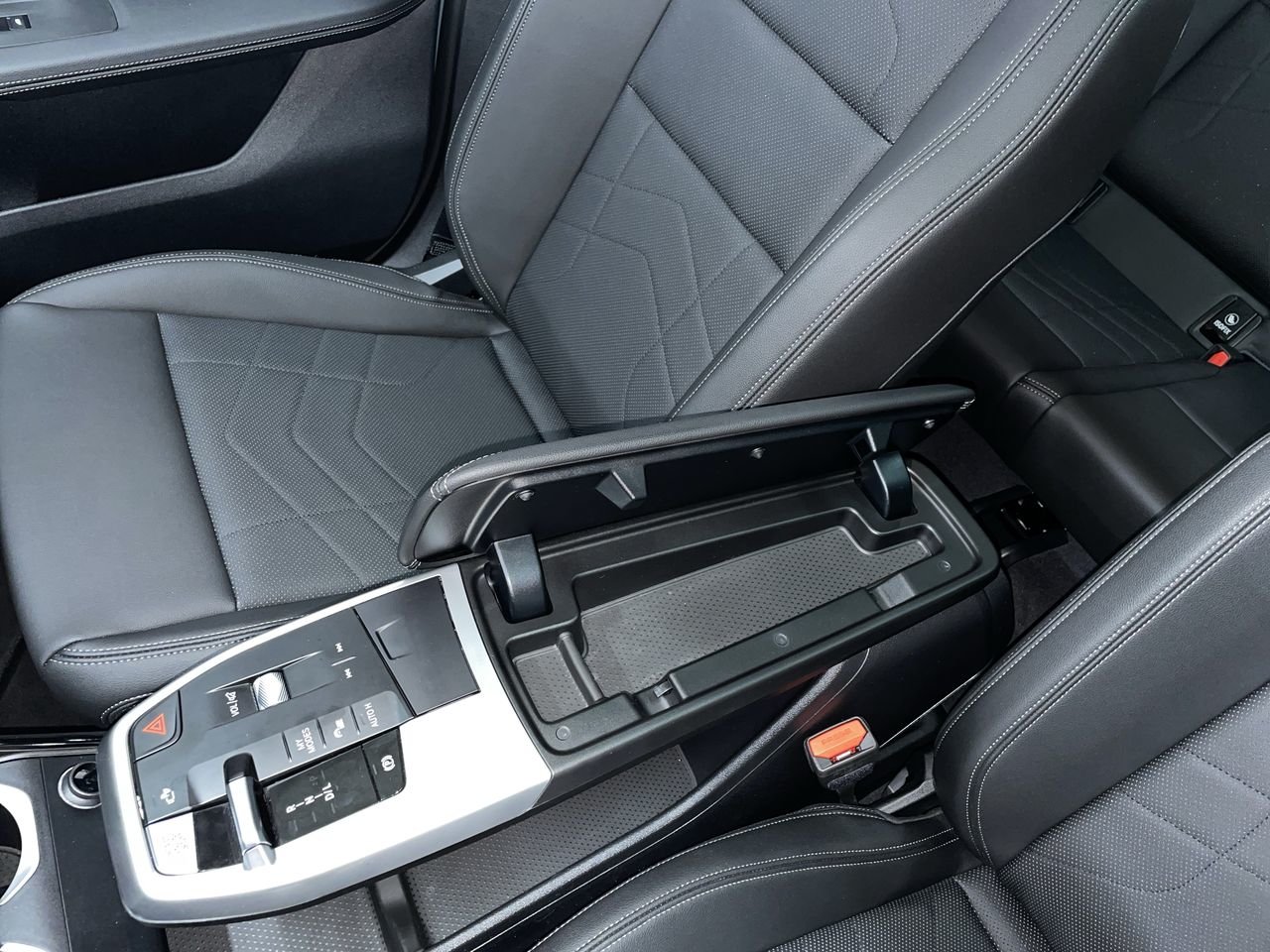 2023 BMW X1 xDrive28i, 温哥华, 全款车