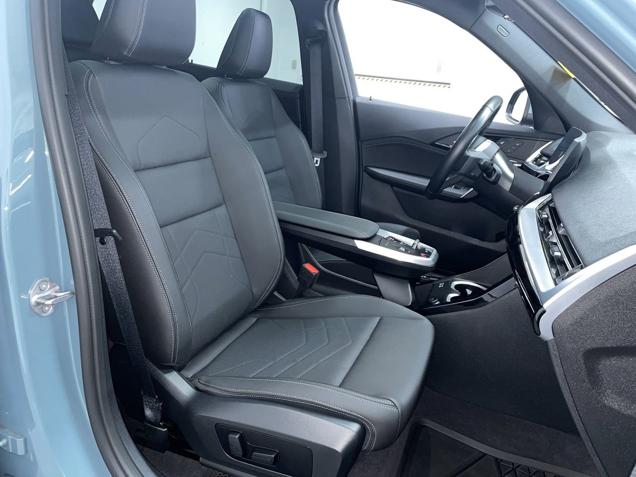 2023 BMW X1 xDrive28i, 温哥华, 全款车