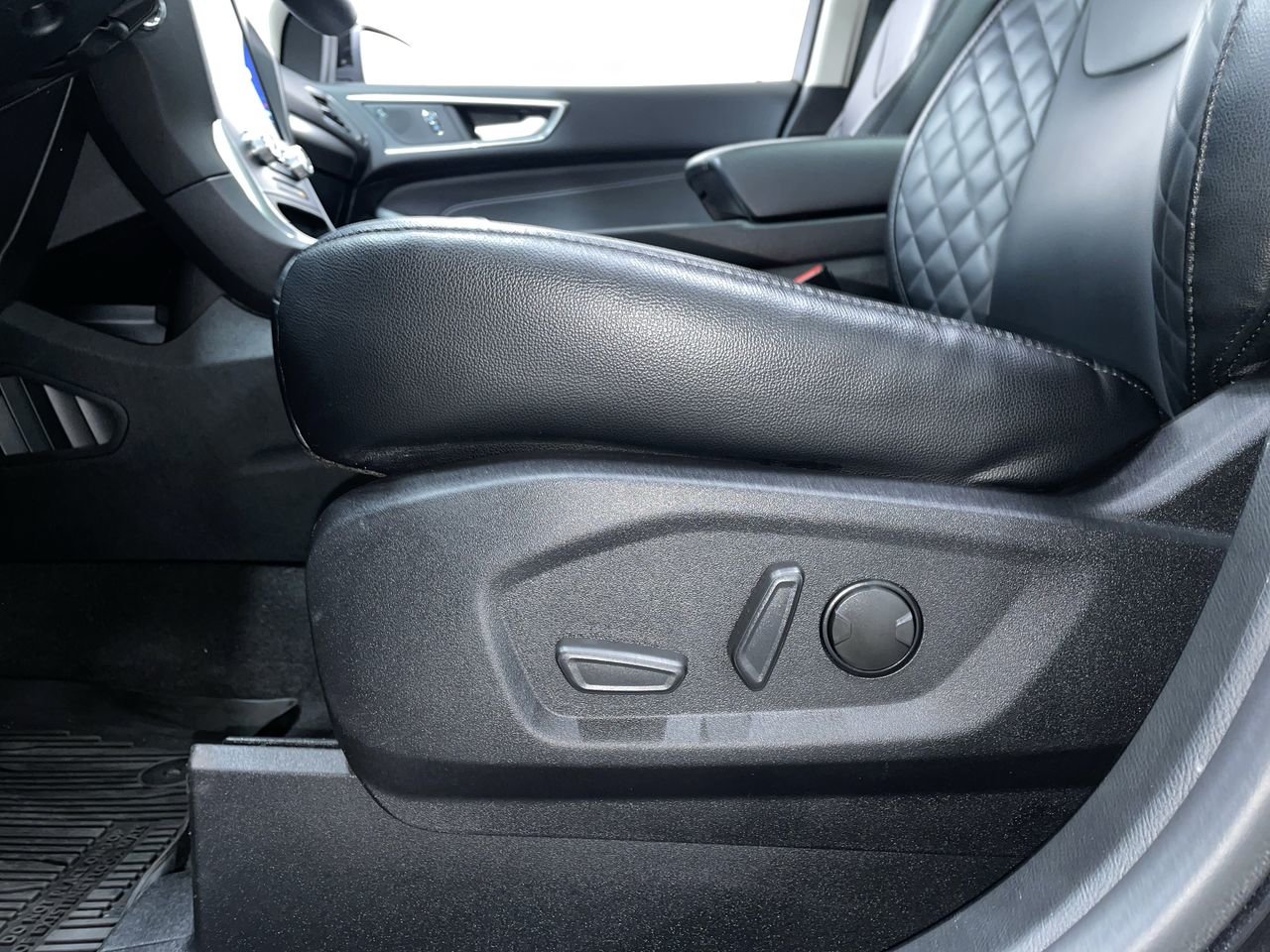 2024 Ford Edge Titanium, Vancouver, Cash