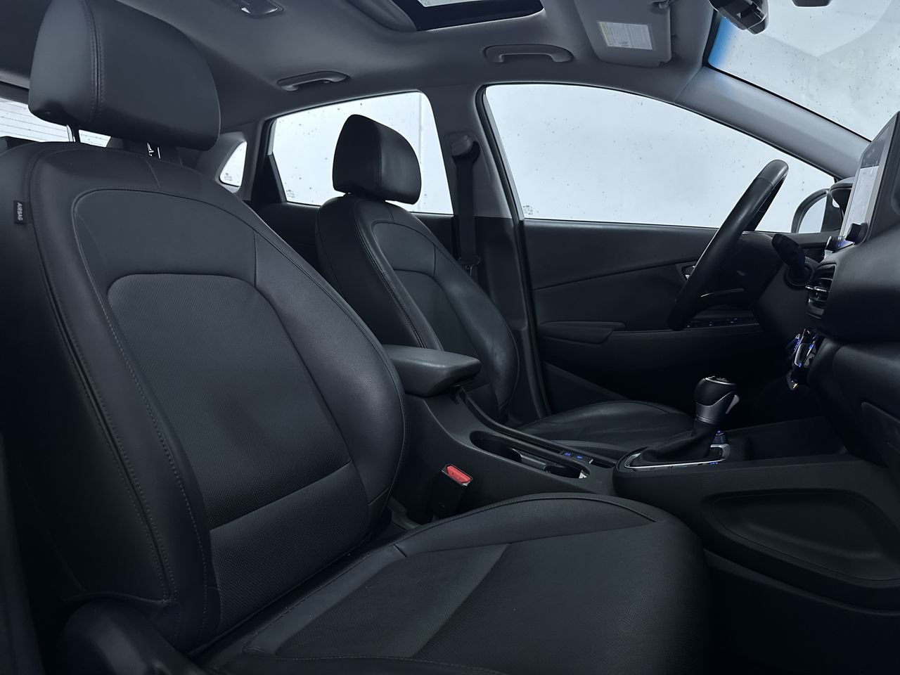 2022 Hyundai Kona Preferred AWD with Sun and Leather Package, 温哥华, 全款车