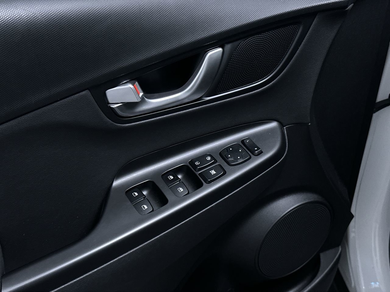 2022 Hyundai Kona Preferred AWD with Sun and Leather Package, 温哥华, 全款车