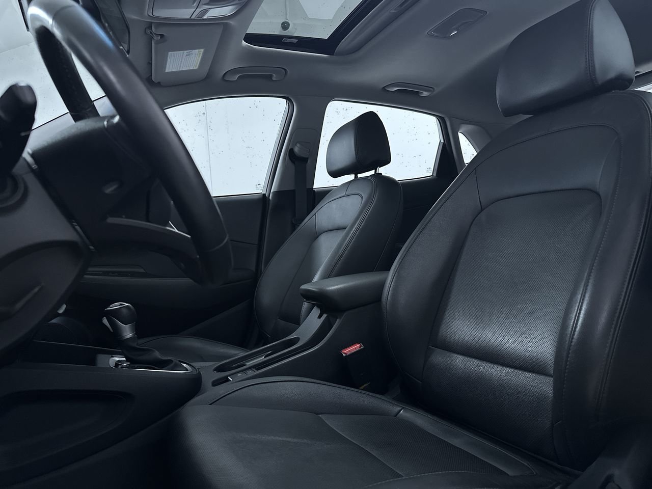 2022 Hyundai Kona Preferred AWD with Sun and Leather Package, 温哥华, 全款车