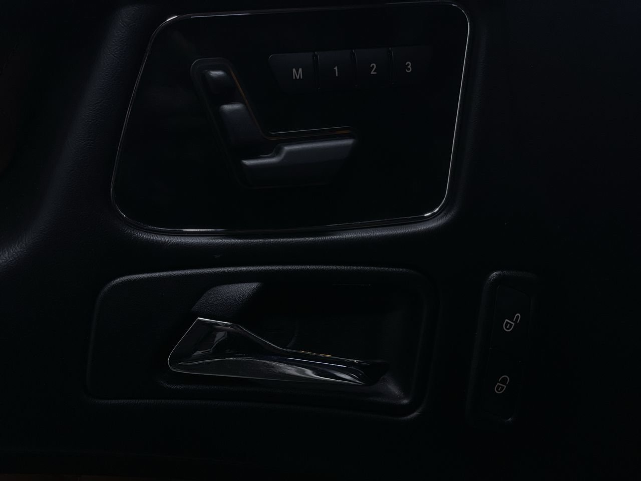 2017 Mercedes-Benz AMG G 63 4MATIC, Vancouver, Cash