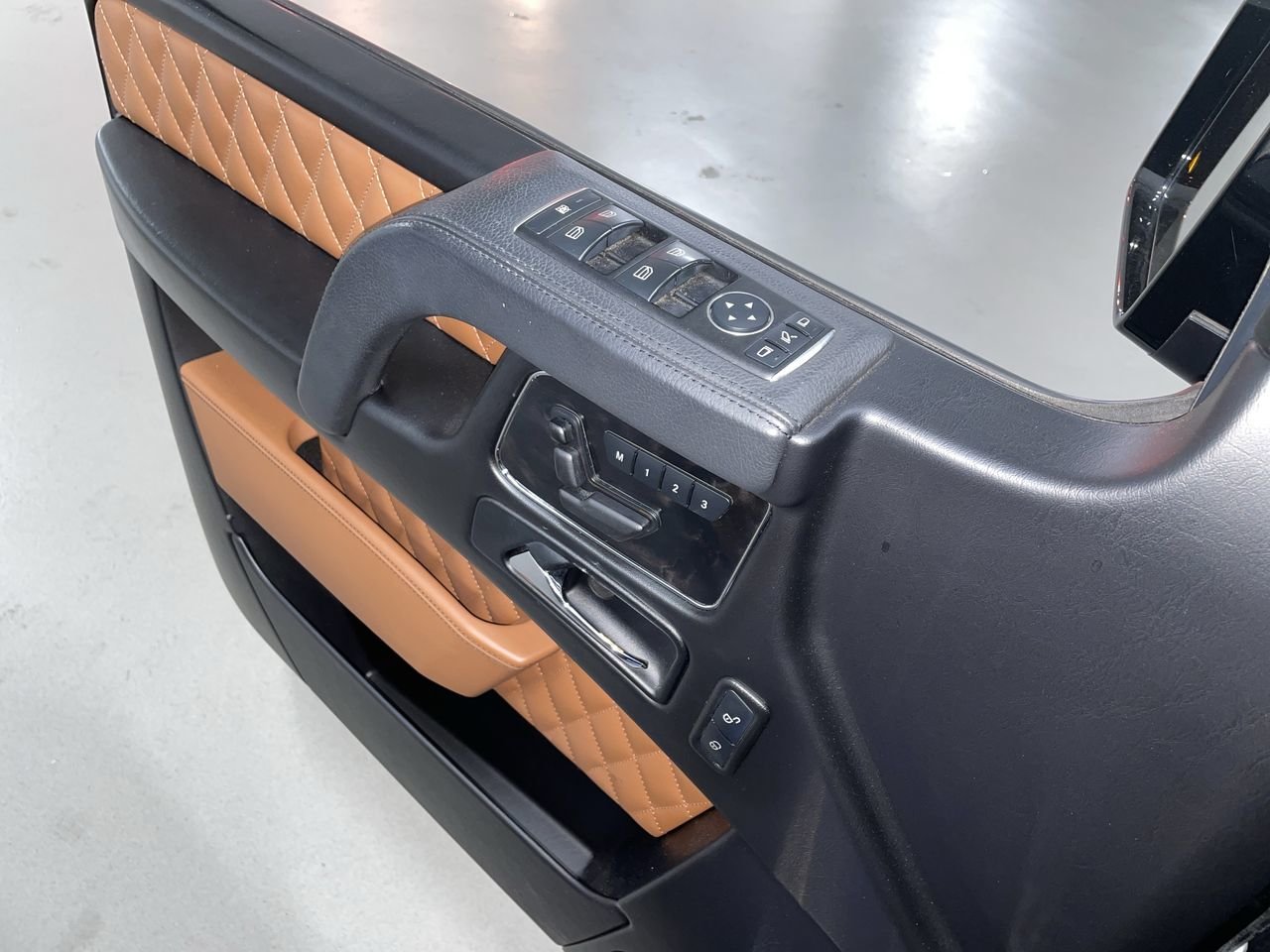 2017 Mercedes-Benz AMG G 63 4MATIC, Vancouver, Cash