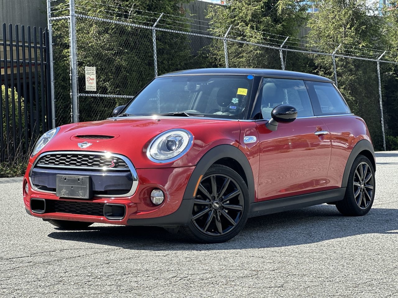 Red 2017 MINI Cooper S 2-Door Hatchback FWD Hatchback Front-Wheel Drive Automatic