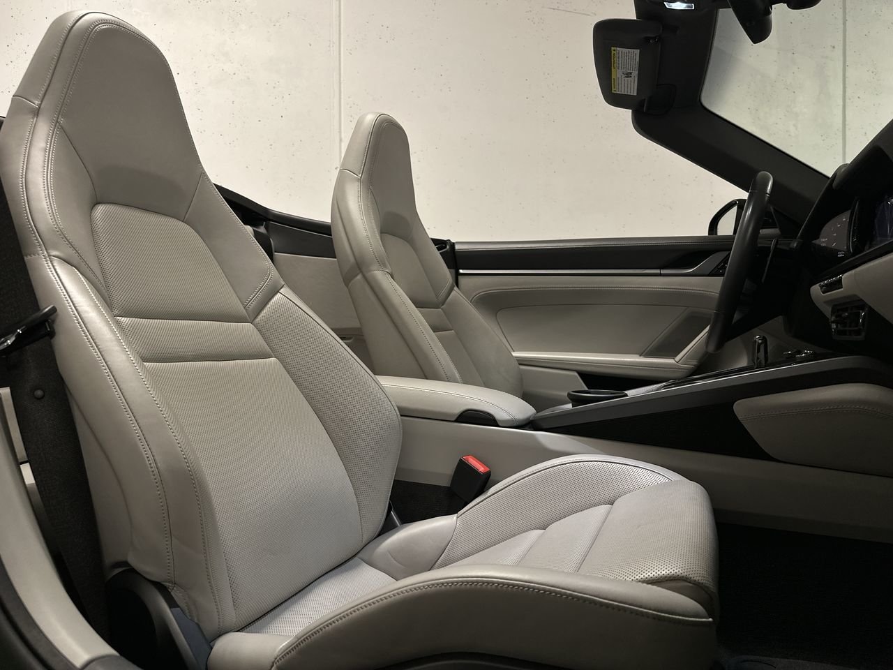 2020 Porsche 911 Carrera 4 Cabriolet (992), Vancouver, Cash