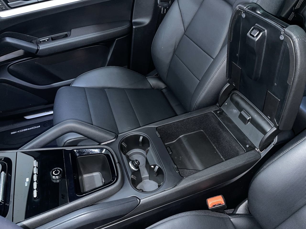 2024 Porsche Cayenne AWD, Vancouver, Cash
