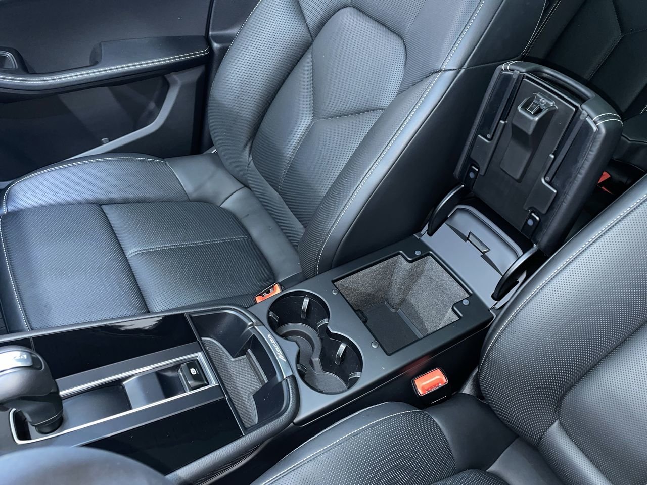 2023 Porsche Macan S, Vancouver, Cash