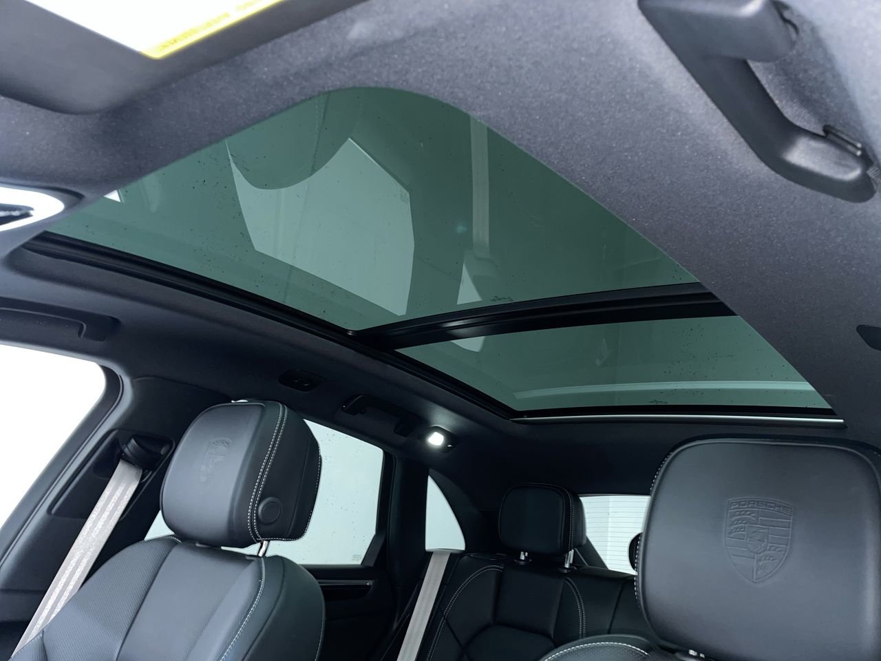 2023 Porsche Macan S, Vancouver, Cash