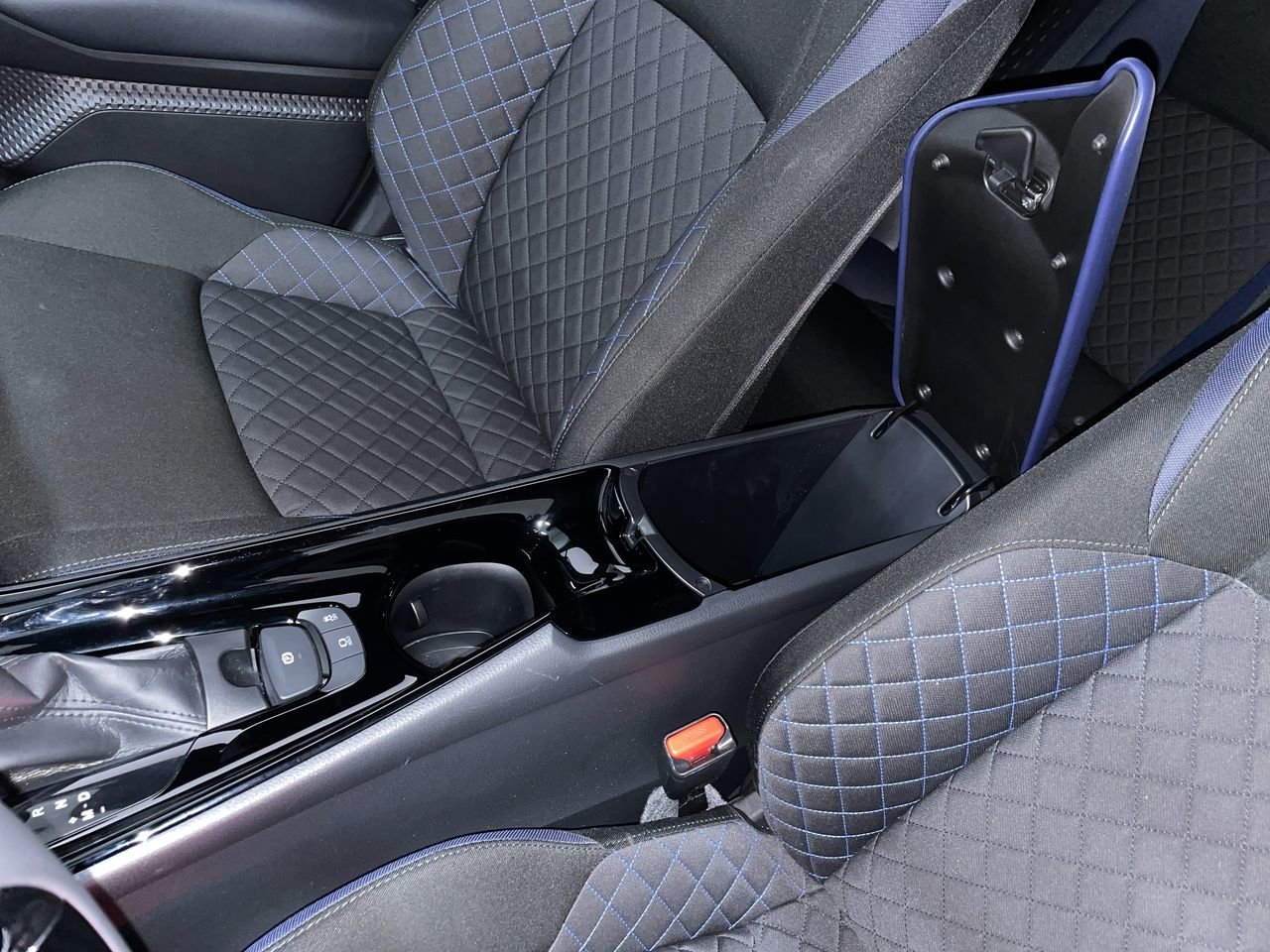 2021 Toyota C-HR XLE Premium, 温哥华, 全款车