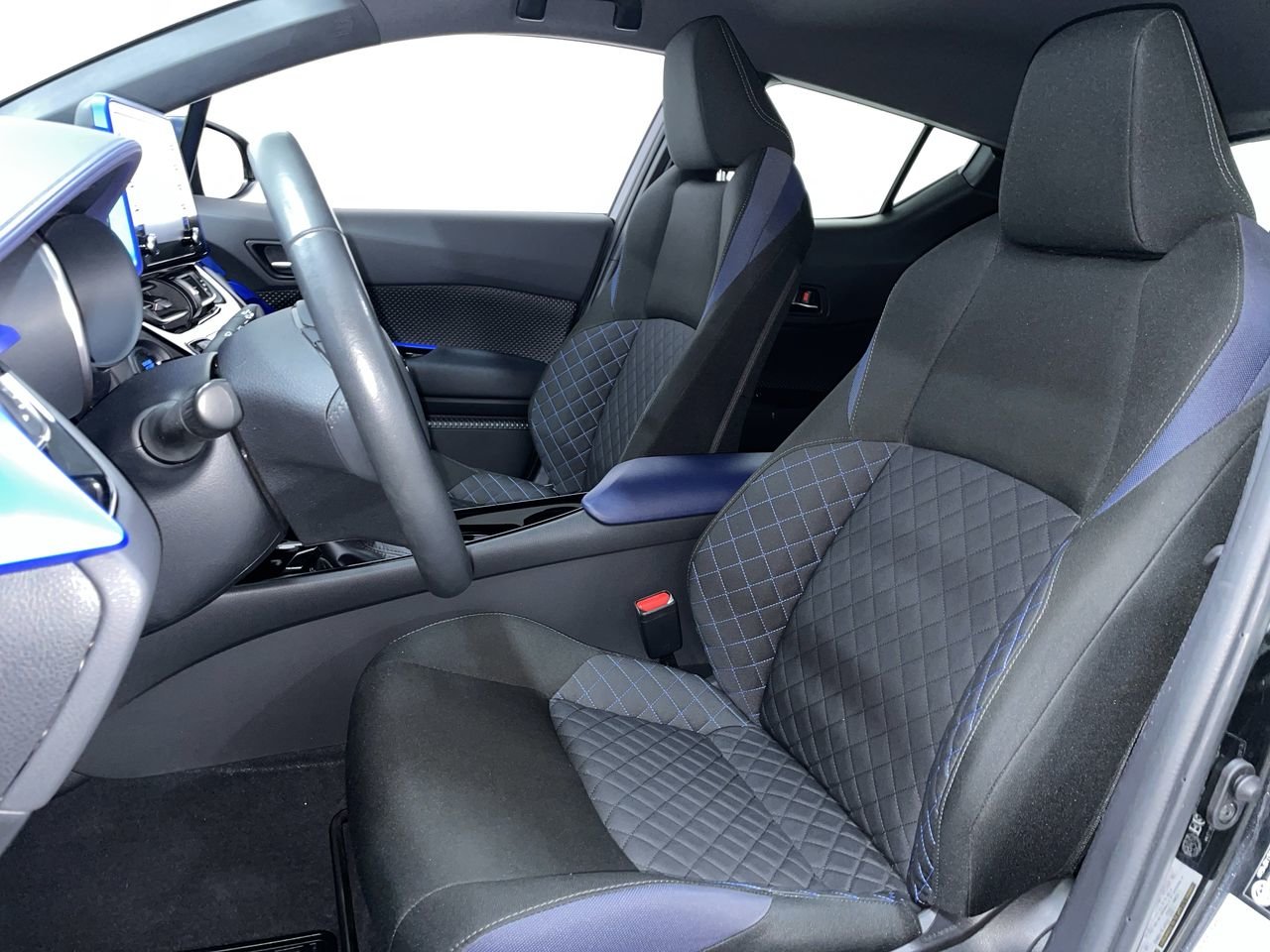 2021 Toyota C-HR XLE Premium, 温哥华, 全款车