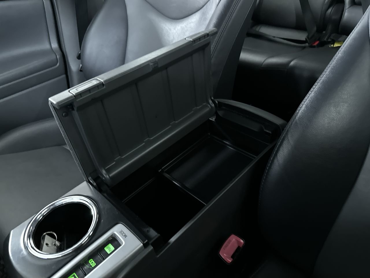 2013 Toyota Prius v CVT, 温哥华, 全款车