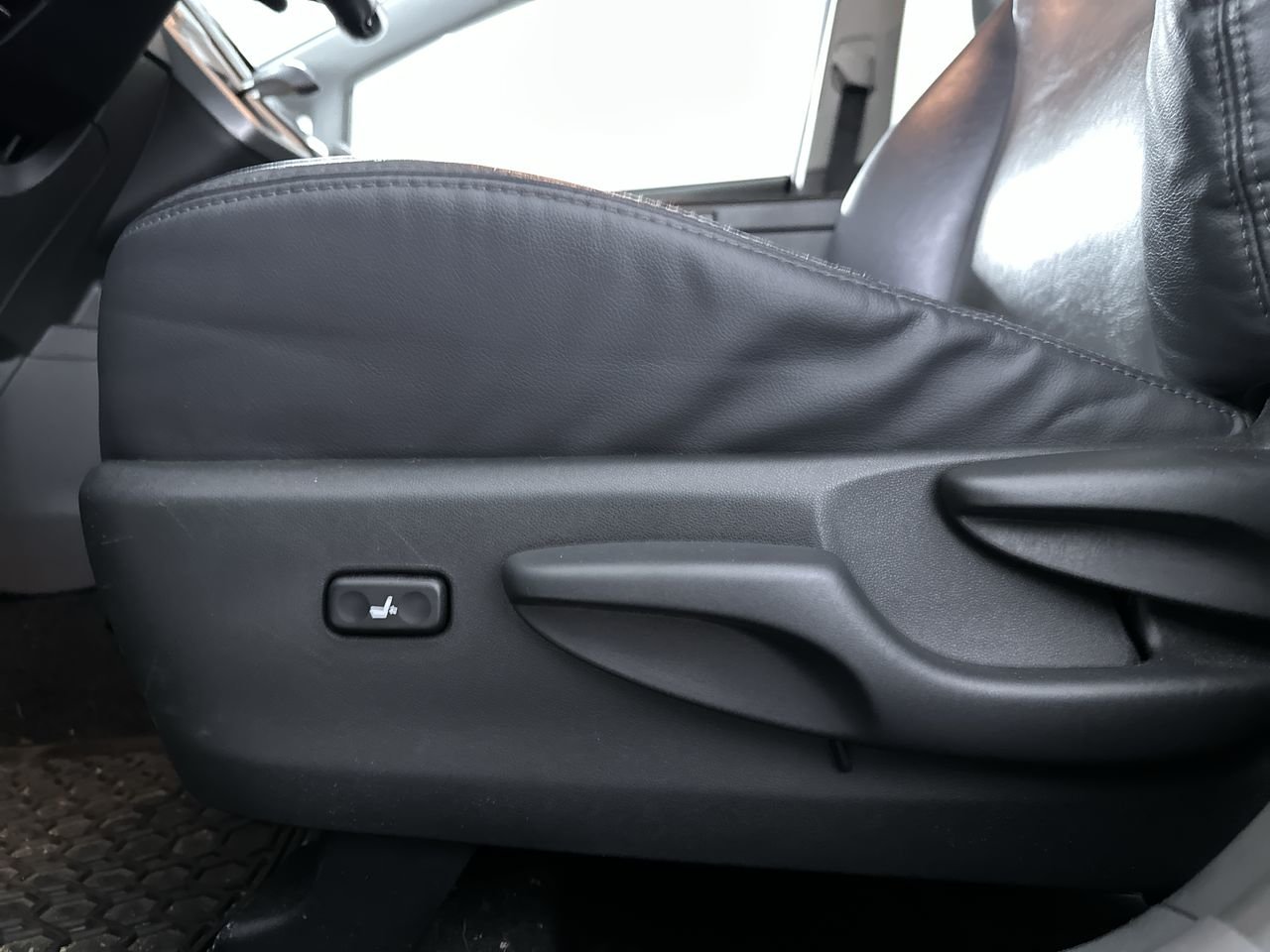 2013 Toyota Prius v CVT, 温哥华, 全款车