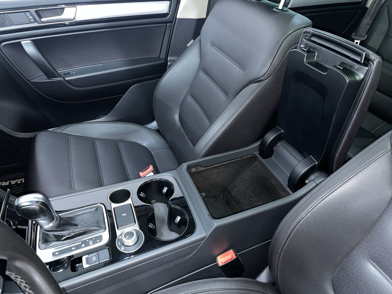 2016 Volkswagen Touareg 3.6L Sportline, 温哥华, 全款车